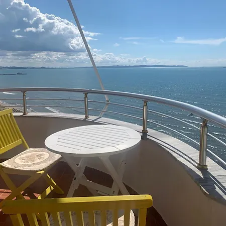 2 Sea View *